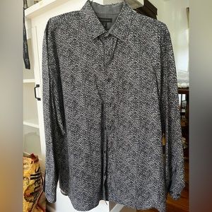 Banana Republic Men’s Button Down long sleeve shirt.